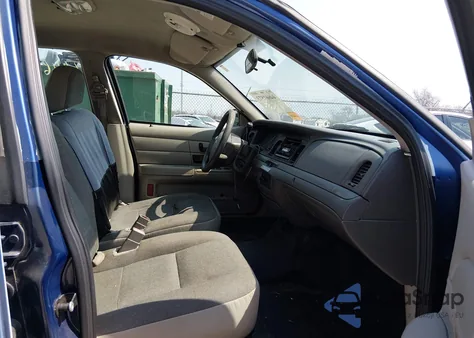 2007 Ford Crown Victoria Police/Police Interceptor z USA, uszkodzony, nr VIN 2FAHP71W47X152522